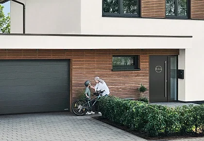 garage door Web image: Garage Door